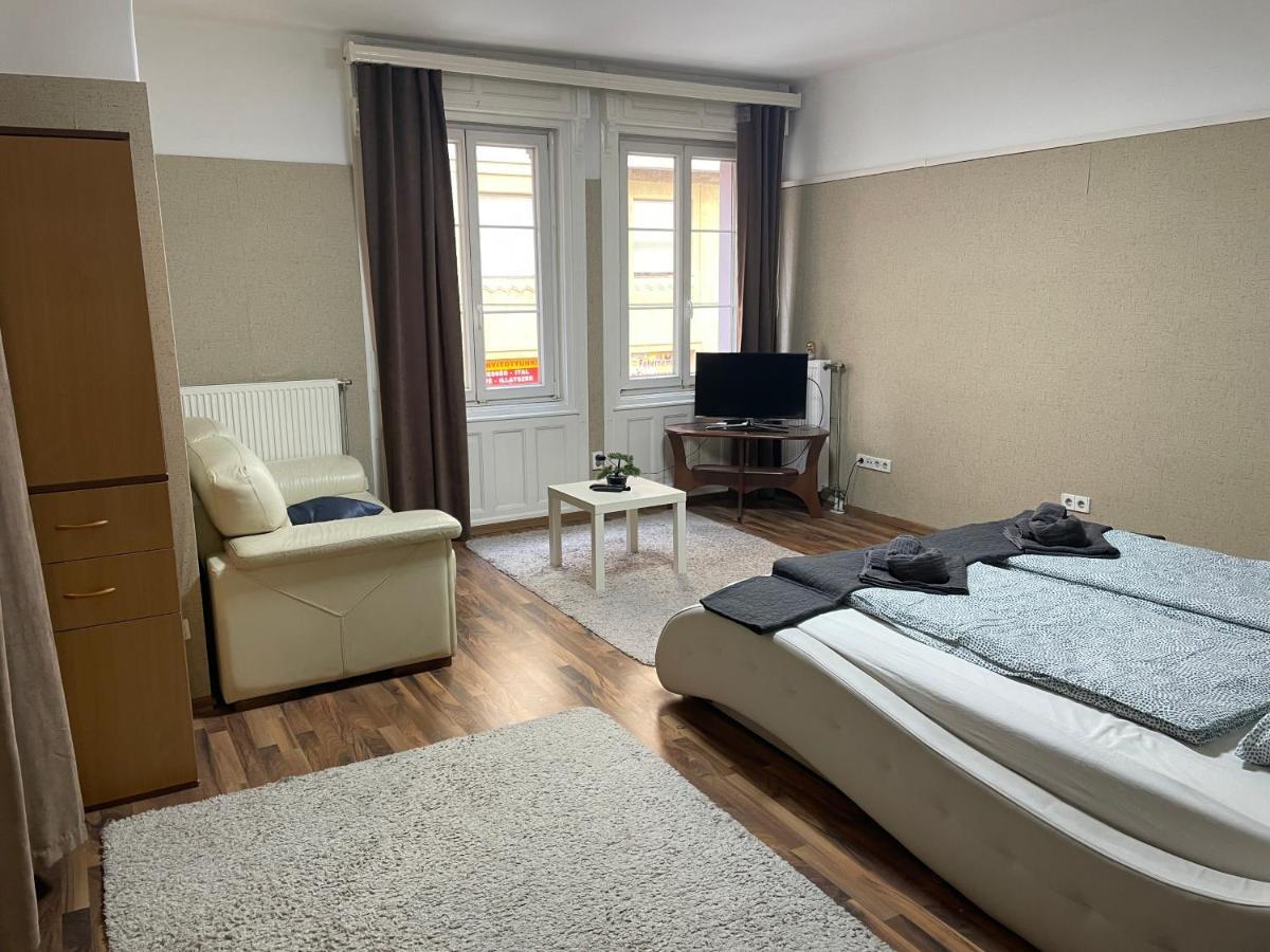 Lovely Apartment On Raday Corso Budapest Eksteriør bilde